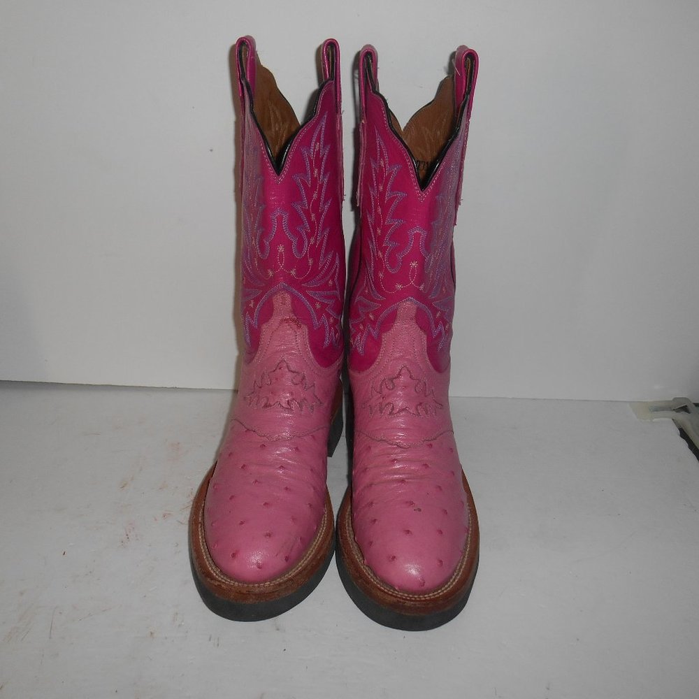 7.5 Lucchese 2000 Pink & Fuschia Full Quill Ostrich Crepe Sole Boots